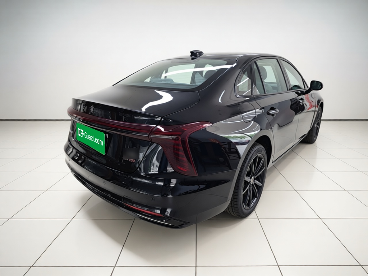 Hongqi H5 2025 Model 2.0T Automatic Xuan Ying 2 Million Units Commemorative Edition — снимка 6