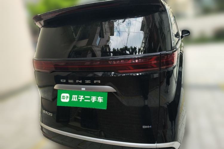 Used Denza D9 2024 DM-i 1050 Luxury Model