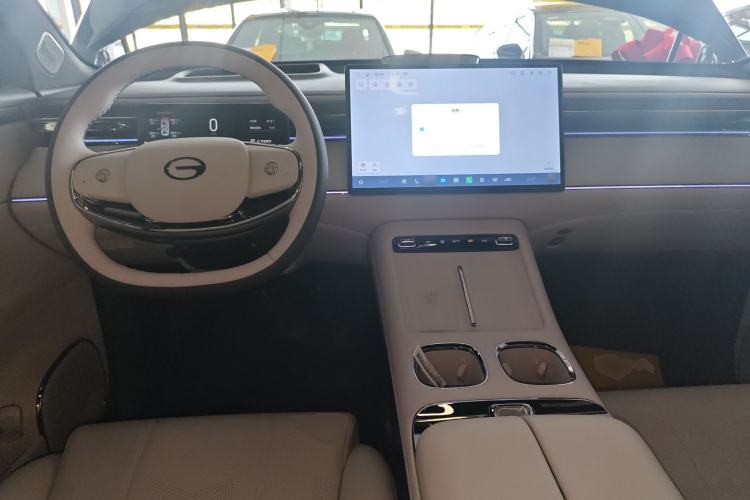 Used GAC Trumpchi Xiangwang S7 2025 205 km Max LiDAR Version Center Console