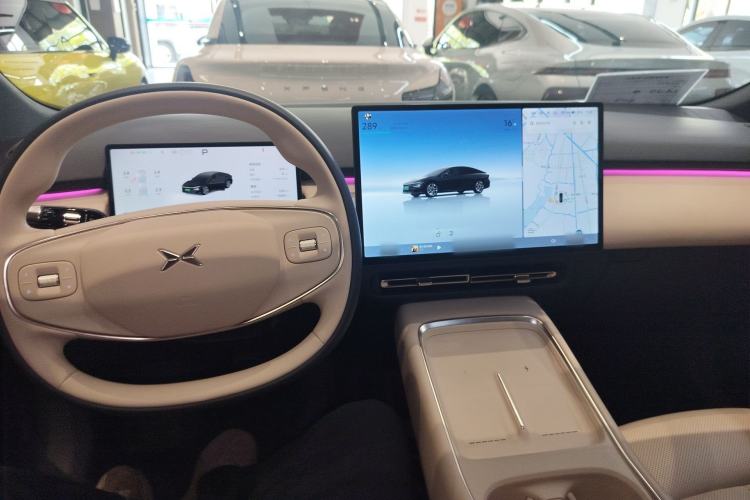 Used XPeng P7+ 2024 Long-Range Max Center Console