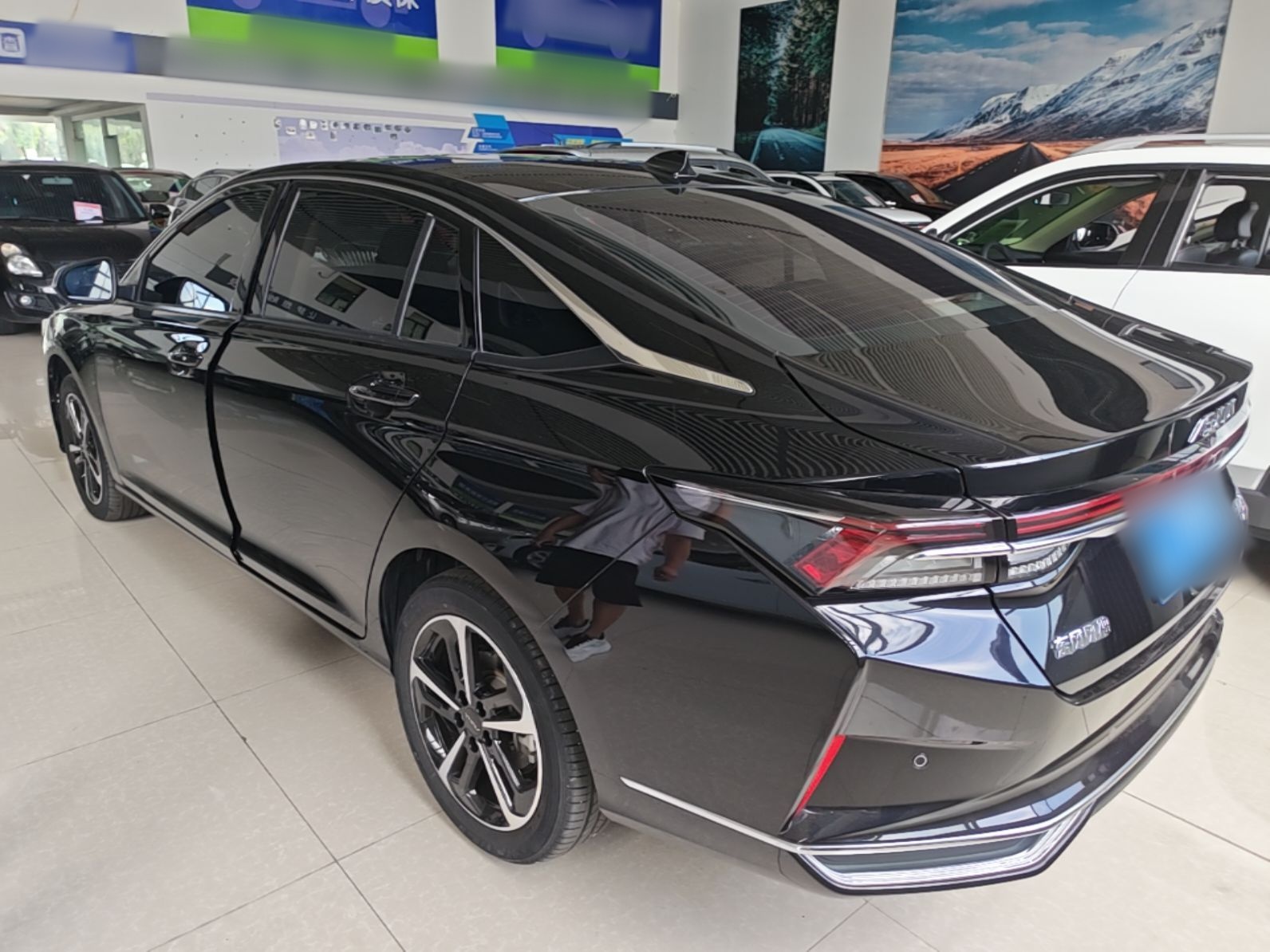 Dongfeng Aeolus Yixuan MAX 2024 1.5T Luxury Edition — снимка 4