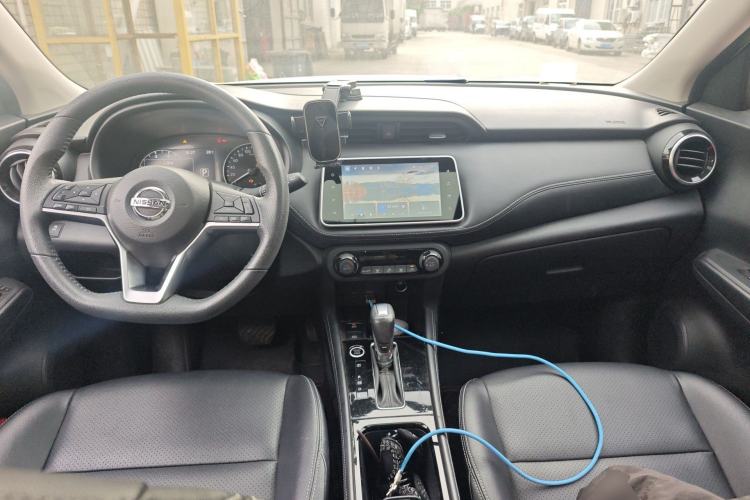 Used Nissan Kicks 2022 1.5L CVT XV Luxury Edition Center Console