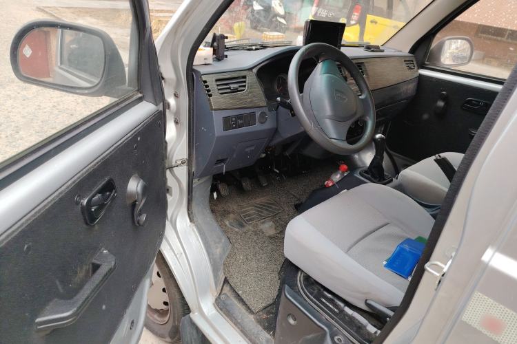 Used Jinbei Hiace X30 2021 1.5L Standard Version Air-Conditioner-Free Van China VI Emission Standard SWC15M Driver Seat