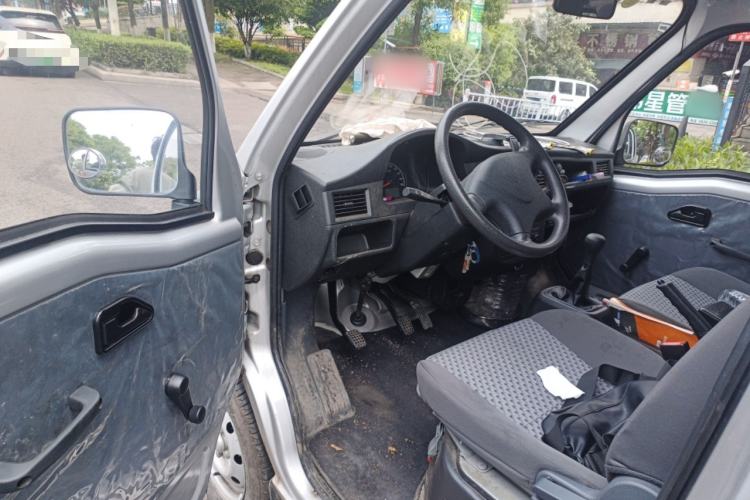 Used Wuling Zhiguang Small Truck 2023 1.5L Double-Cab LAR Driver Seat