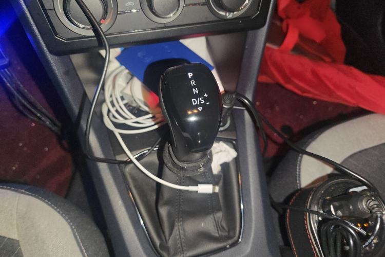 Used Volkswagen Tharu 2025 New Sharp 1.5L Sharp Edition Gear Lever