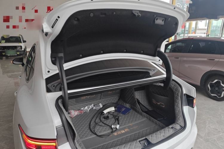 Used BYD Destroyer 05 2024 HONOR Edition DM-i 55KM Luxury Model