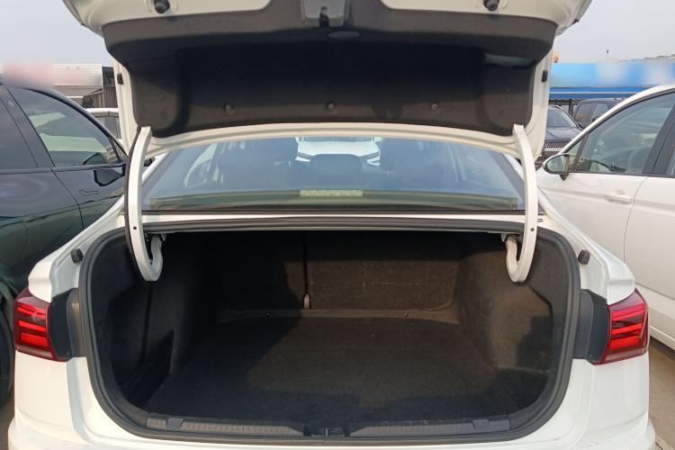 Used Volkswagen Bora 2021 1.5L Automatic Fashionable Smart Connectivity Version
