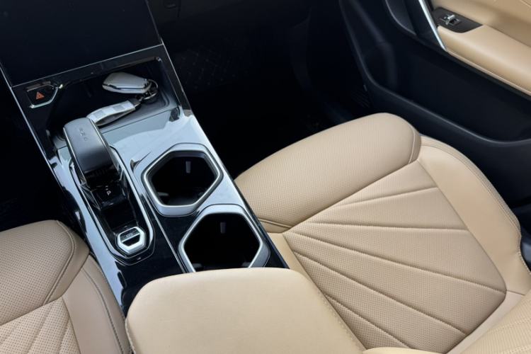 Used Geely Auto FX11 2023 1.5TD DCT Prestige Edition