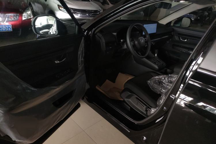 Used Honda CR-V 2026 Model—Global 30-Year Glory Edition 240TURBO Two-Wheel-Drive Dynamic Version