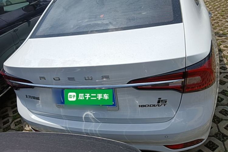 Used Roewe i5 2020 1.5L Manual 4G Connect Luxury Edition