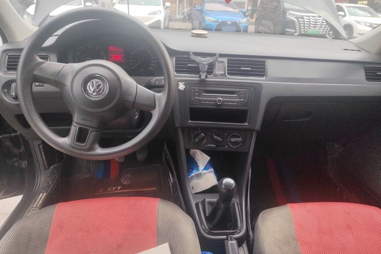 Used Volkswagen Santana 2013 1.6L Manual Fashion Edition Center Console