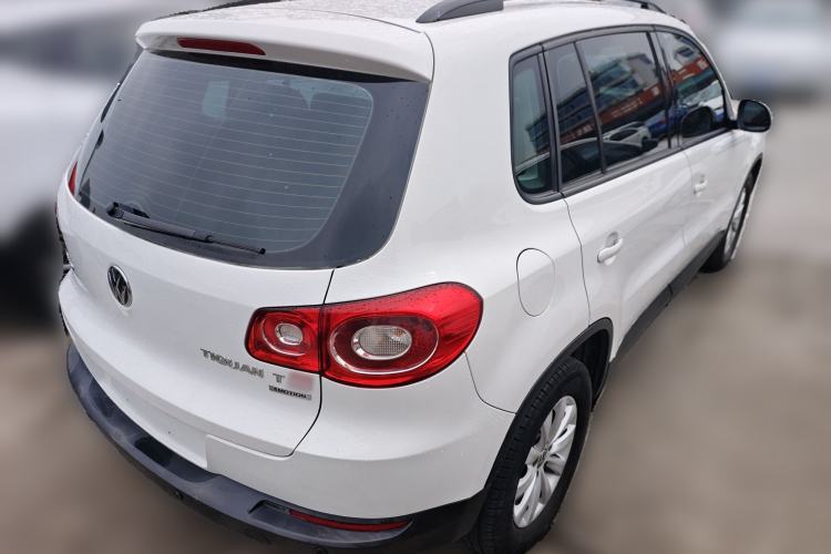 Used Volkswagen Tiguan 2010 1.8 TSI Automatic All-Wheel Drive Fashion Edition Rear Right 45 Deg
