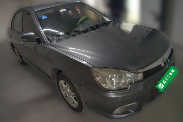 Used Soueast V3 Lingyue 2011 Revised Version 1.5L Manual – Style Edition Front Right 45 Deg