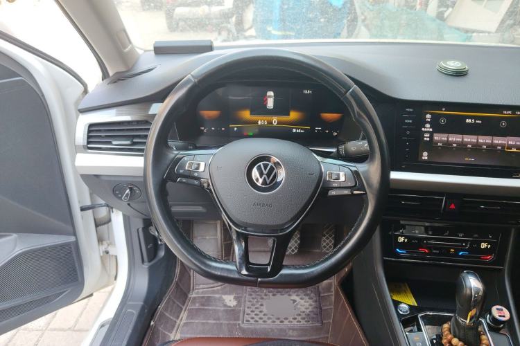 Used Volkswagen Lavida 2022 280TSI DSG Luxury Edition Steering Wheel