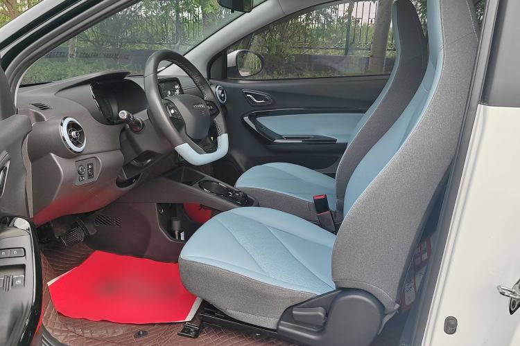 Used Chery New Energy Little Ant 2022 Revised Version Sweet Pink Edition Half-Sugar Version Lithium Iron Phosphate 30.7 kWh 30 kW 301 km