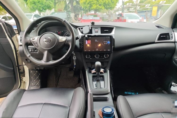 Used Nissan Sylphy 2019 Classic 1.6XE CVT Comfort Edition Center Console