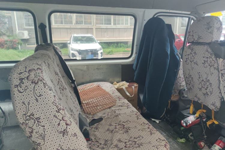 Used JMC Transit 2017 2.8T Commercial Version Short Wheelbase Mid-Roof 6/7/8-Seater JX493