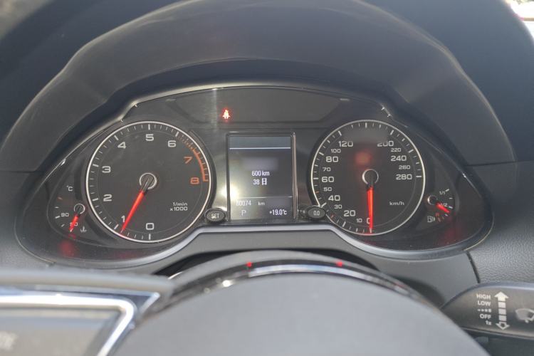 Used Audi Q5 2018 Collector's Edition 40 TFSI Technology Model