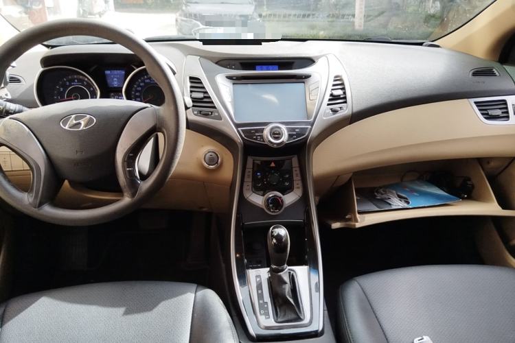 Used Hyundai Elantra (5th Generation / Langdong) 2012 1.6L Automatic Leading Model