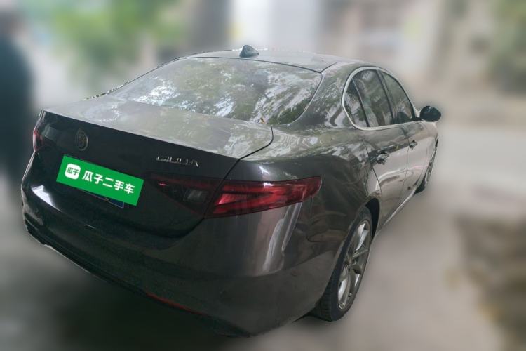 Used Alfa Romeo Giulia 2017 2.0T 200HP Luxury Edition