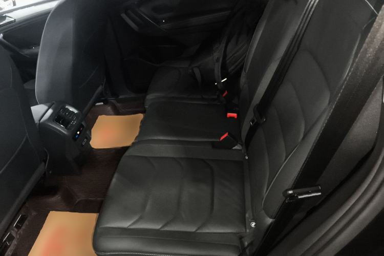 Used Volkswagen Tiguan L 2019 330TSI Automatic Two-Wheel Drive Smart Luxury Version China V Emission Standard
