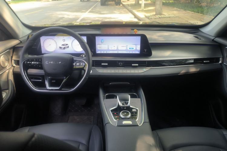 Used Chery Tiggo 8 PRO 2025 290T Two-Wheel-Drive Luxury Edition
