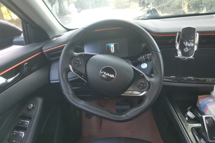 Used Dongfeng Aeolus Yixuan MAX 2023 1.5T Ultra-Stylish Trendsetting Dad Edition