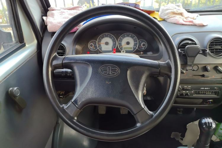 Used FAW Jiabao V52 2011 1.0L Practical Version LJ465QE1
