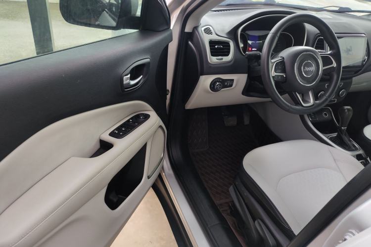 Used Jeep Compass 2017 200T Automatic Comfort Edition
