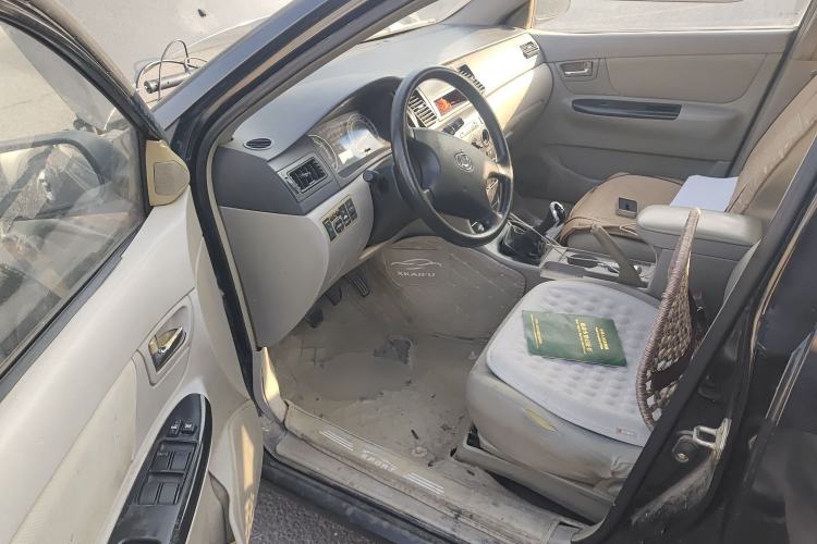 Used Geely Auto Vision 2013 1.5L Manual Comfort Model
