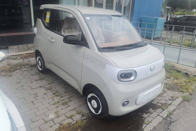Used Wuling Hongguang MINIEV 2024 3rd Generation 215km Youth Edition
