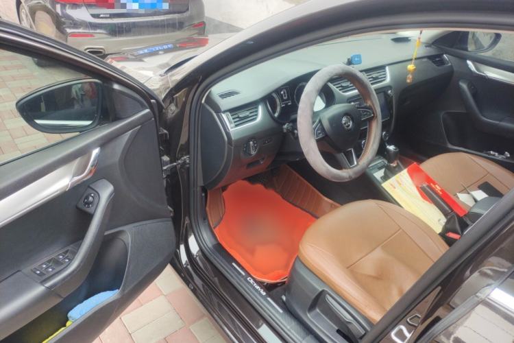 Used Skoda Octavia 2018 TSI230 DSG Luxury Enjoyment Edition
