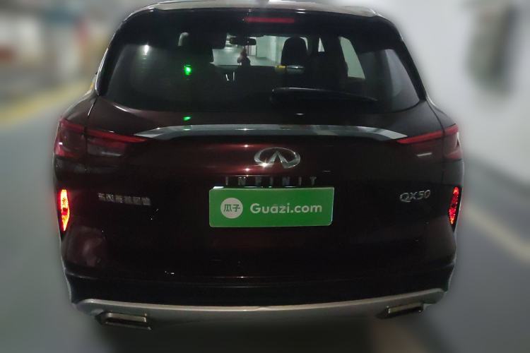 Used Infiniti QX50 2018 2.0T Two-Wheel Drive Fashion Edition Rear