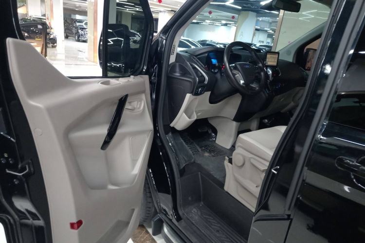 Used Ford Tourneo Custom 2020 2.0T Automatic Elite Edition China VI Standard
