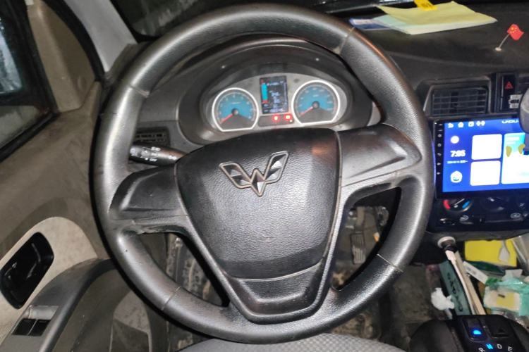 Used Wuling EV50 2020 All-Electric Van Logistics Vehicle with Ningde-Heated Battery
