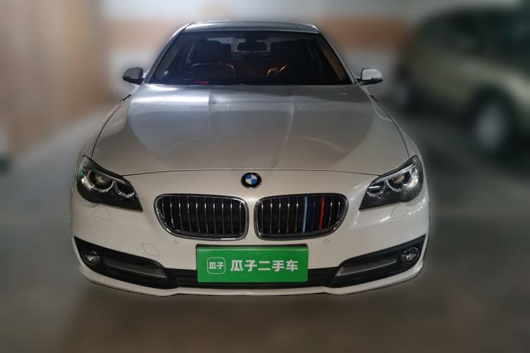Used BMW 5 Series 2014 525Li Leading Model
