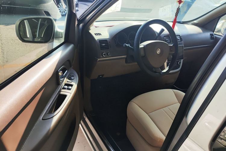 Used Buick GL8 2014 2.4L Classic Edition