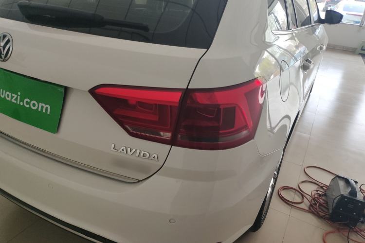 Used Volkswagen Gran Lavida 2017 230TSI DSG Comfort Edition
