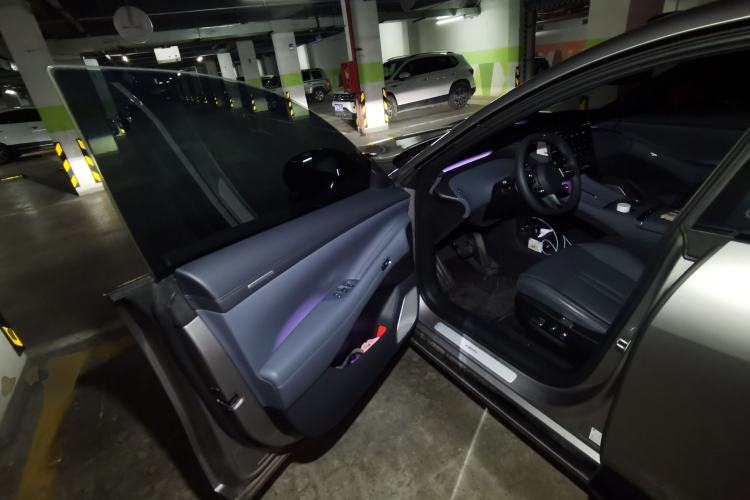 Used Xiaomi Auto YU7 2025 Ultra-Long Range Rear-Wheel Drive Version
