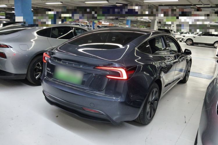 Used Tesla Model 3 2025 Rear-Wheel-Drive Version
