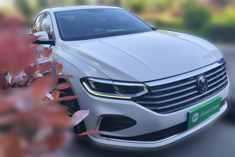 Used Volkswagen Lavida 2023 280TSI DSG Full-Comfort Edition Front Right 45 Deg