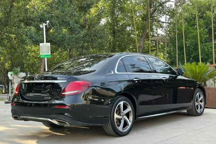 Used Mercedes-Benz E-Class 2018 Facelift E 200 L Sport 4MATIC
