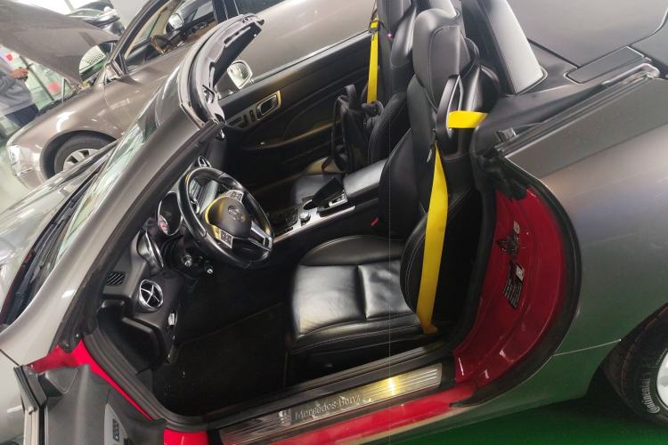 Used Mercedes-Benz SLK-Class 2011 SLK 200 Fashion Model
