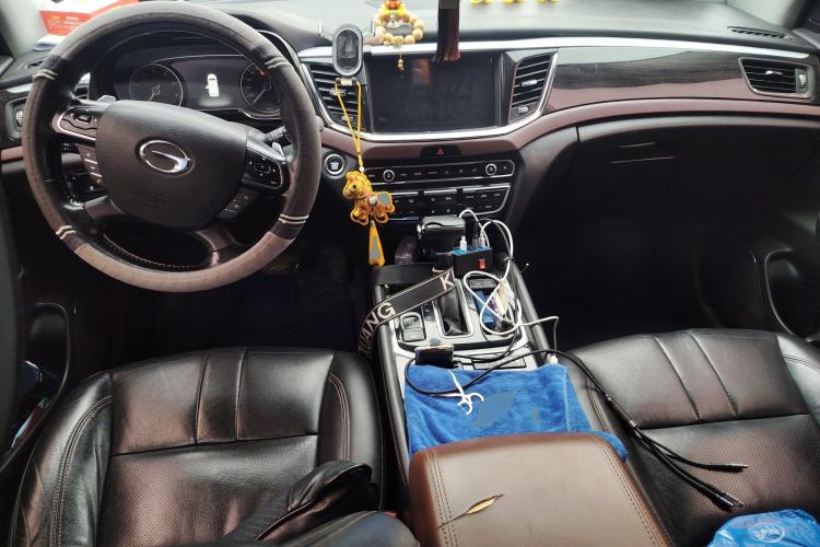 Used GAC Trumpchi GS8 2017 320T Two-Wheel Drive Luxury Smart Connectivity Version (7 Seats)