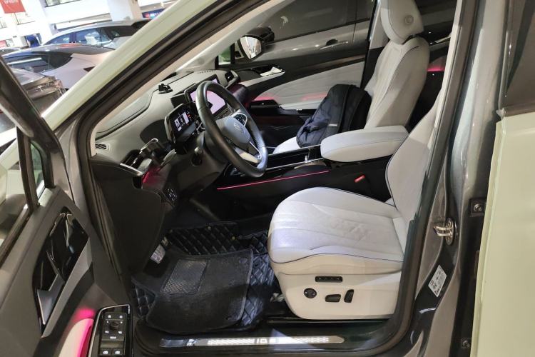 Used Volkswagen ID.6 X 2022 Smart Enjoyment Long-Range Edition
