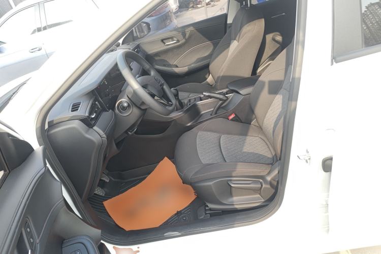 Used Roewe i5 2026 Model 1.5L Manual Comfort Version
