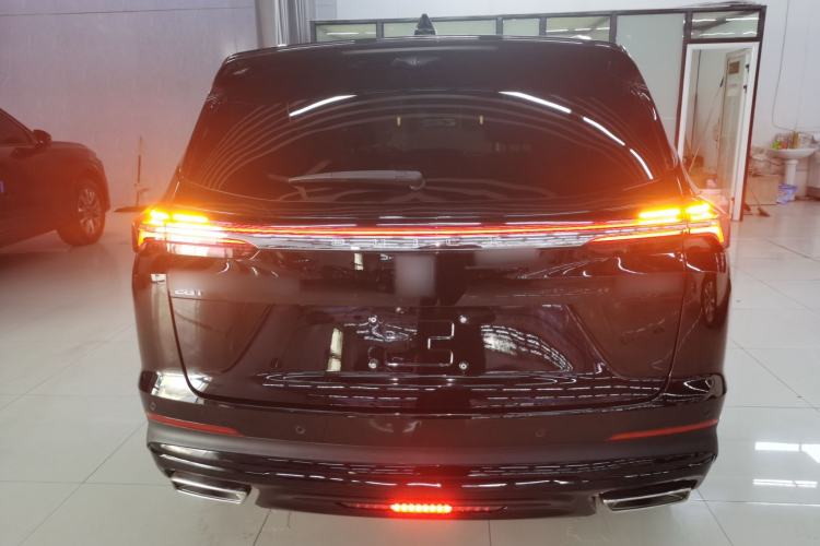 Used Buick Envision 2025 Encore Plus 28T Two-Wheel-Drive Platinum Edition Rear