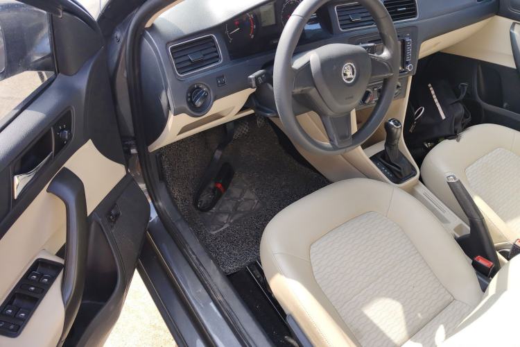 Used Skoda Rapid 2016 1.6L Automatic Chuanxing Edition
