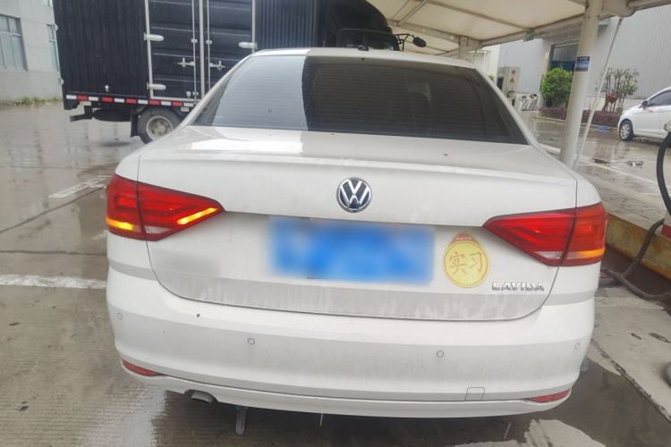 Used Volkswagen Lavida 2017 1.6L Automatic Fashion Edition
