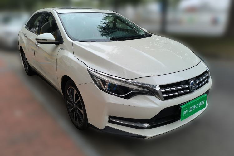 Used Venucia D60 2018 1.6L CVT Smart Connect Luxury Edition